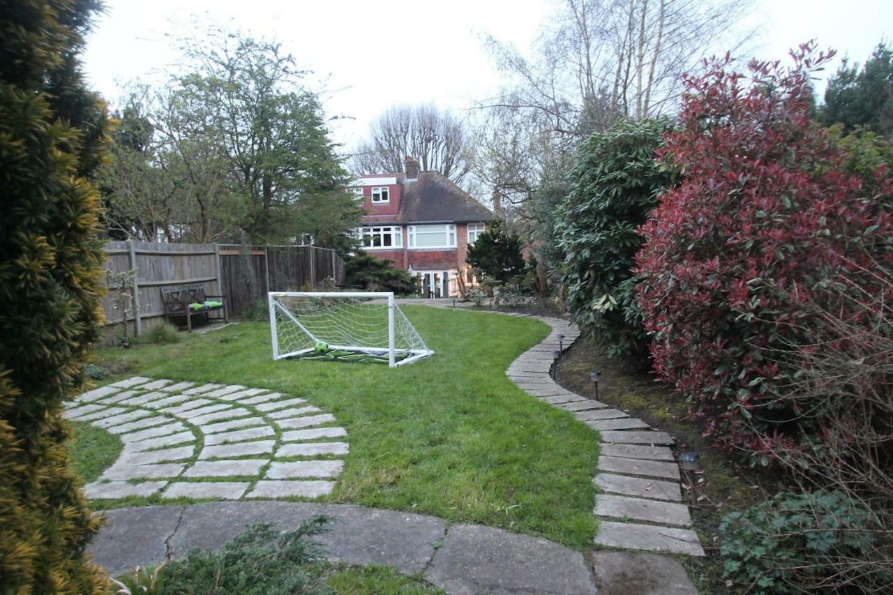 Oak Tree Villa London Luaran gambar